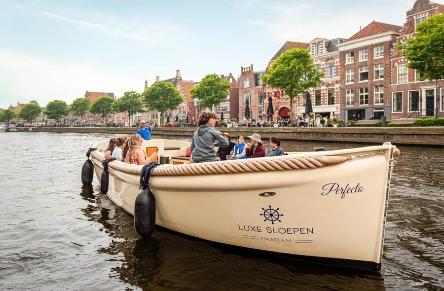 Haarlem: Guided Highlights Canal Cruise on Open Boat - What $20 gets you