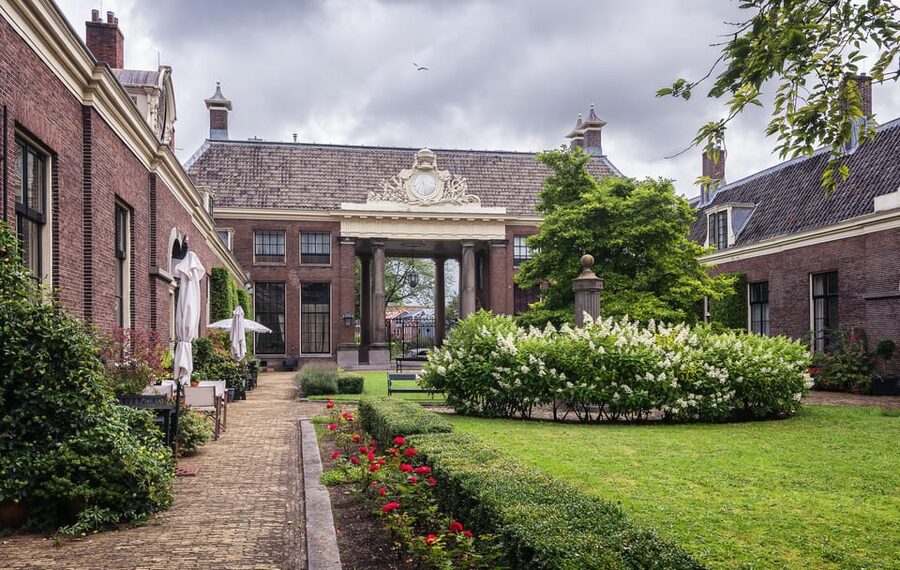 Haarlem Highlights Bike Tour - Why Haarlem works so well on two wheels