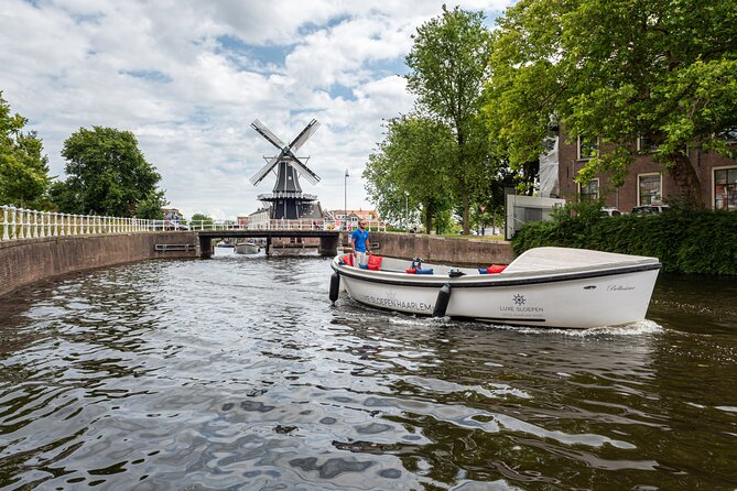 Haarlem Open-Boat Canal Cruise with Live Guide (Electric Boat) - Who will enjoy this Haarlem canal cruise?