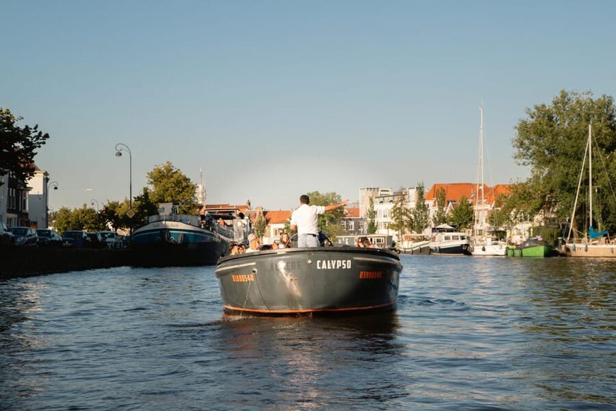 Haarlem Private Canal Tour with Bites and Unlimited Drinks - A practical plan for your outing