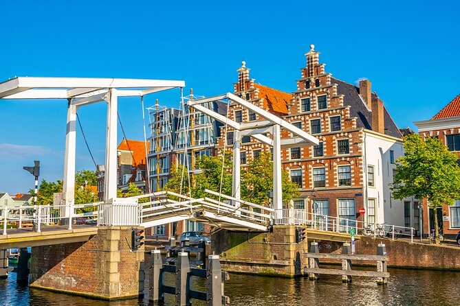 Haarlem Self-Guided Taste, Culture & History Walk - The Waag description needs a careful reading