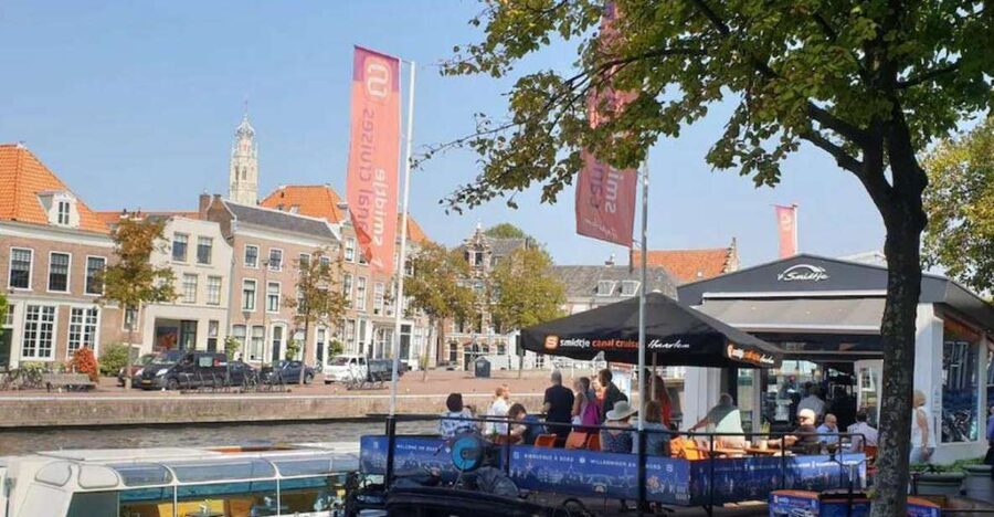 Haarlem: Sightseeing Canal Cruise through the City Center - Teylers Museum and the first look at Haarlem