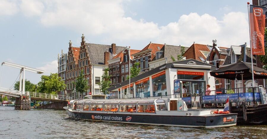 Haarlem: Sightseeing Canal Cruise through the City Center - Jopenkerk, Stadsschouwburg, and the city’s modern life