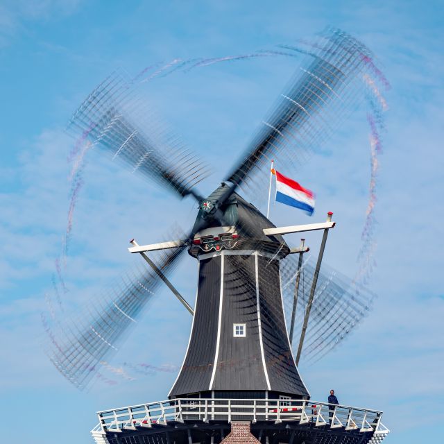 Haarlem: Windmill 'De Adriaan' Guided Tour - What makes the guides useful