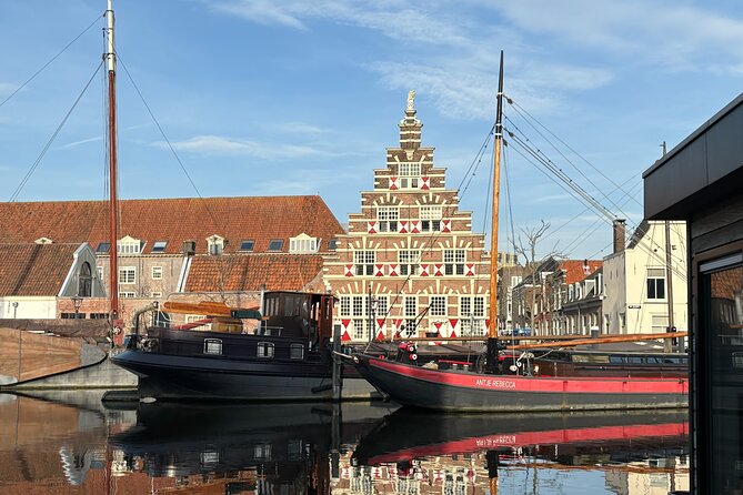 Historical Private Tour of Delft and Leiden including Transfer - Delft’s Markt and the city of canals