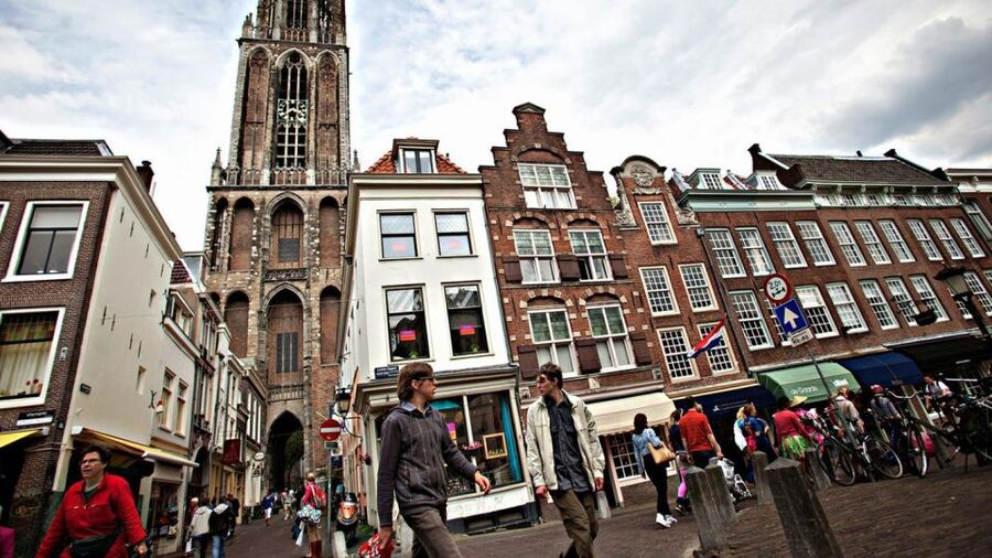 Historical Utrecht: Private Walking Tour with a Local Guide - What a private 1.5-hour route can cover