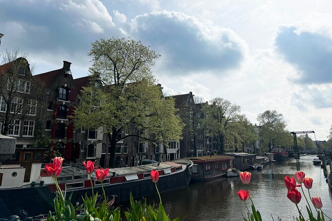 Historical Walking Tour, private with local Dutch guide - The Waag and the medieval city wall