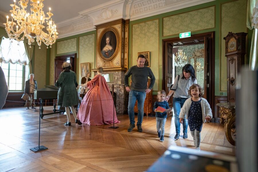 Hoensbroek: Entry Ticket to Hoensbroek Castle - A Castle Visit That Works for Children