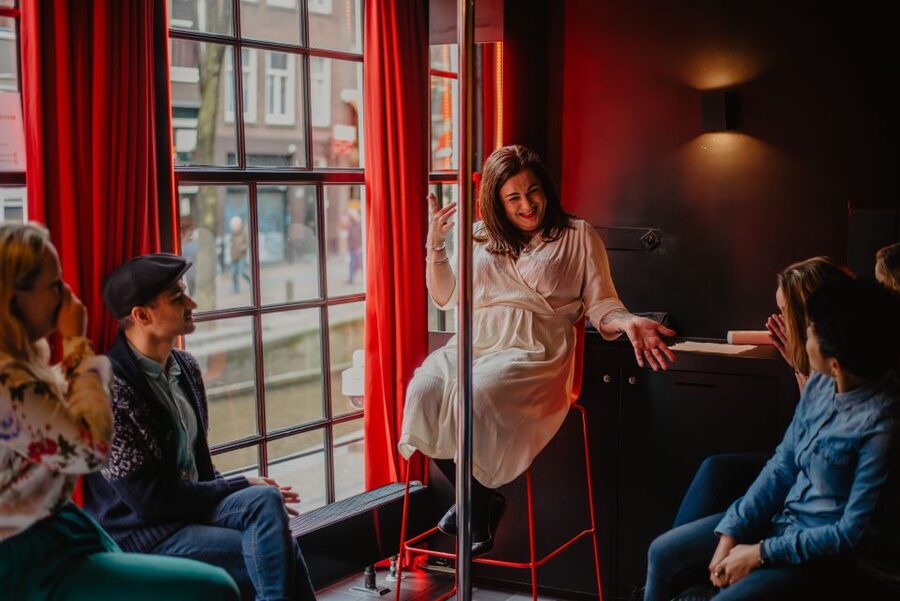 Humans of Amsterdam - Small group cultural walking tour - Finishing with an honest bar and local beer