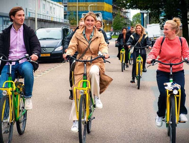 Interactive Safe 2,5hr Bike tour with Entertaining Guide - Key points to know before you book
