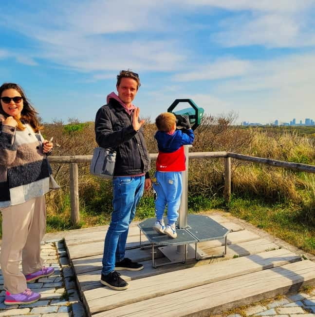 Interactive Safe 2,5hr Bike tour with Entertaining Guide - The Peace Palace and Binnenhof
