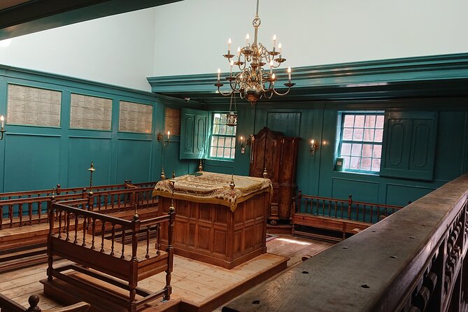 Jewish Amsterdam Private Walking Tour - Spinoza, the Catholic church, and the old quarter