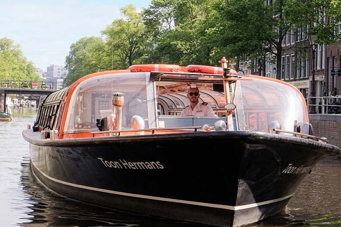 Keukenhof, Flower Fields, Volendam and Zaanse Schans Small-Group Tour - What the small minivan changes