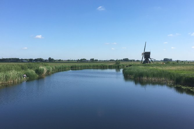 Kinderdijk Area Cycling Tour - Why a bike and boat are the right way to see Kinderdijk