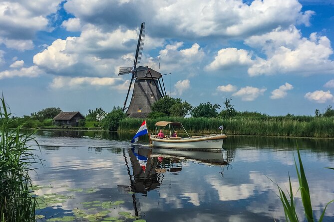 Kinderdijk Bike Tour - From Rotterdam to Kinderdijk by waterbus