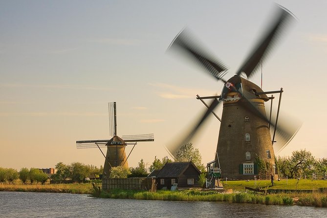 Kinderdijk, The Hague, Mauritshuis Private Tour from Amsterdam - Choosing Escher in Het Paleis