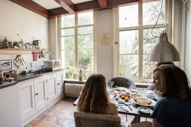 Learn to Make Dutch Pancakes in a Beautiful Amsterdam Canal House - Who will enjoy this Amsterdam food experience