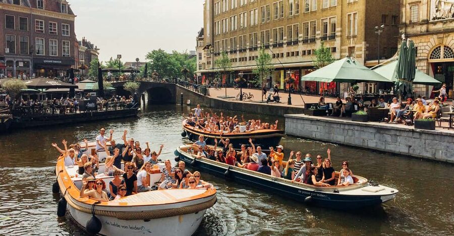 Leiden: Guided City Canal Cruise - Comfort, weather, and the pace of the ride