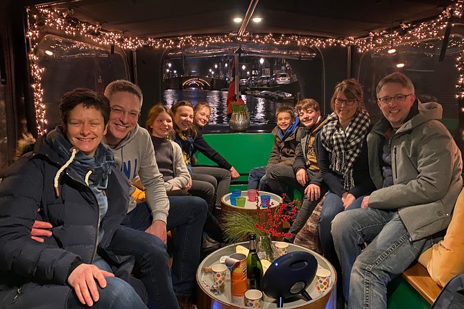 Light Event Amsterdam by small boat, 8 passengers max! You won't find any better - Why a small boat changes the Light Festival