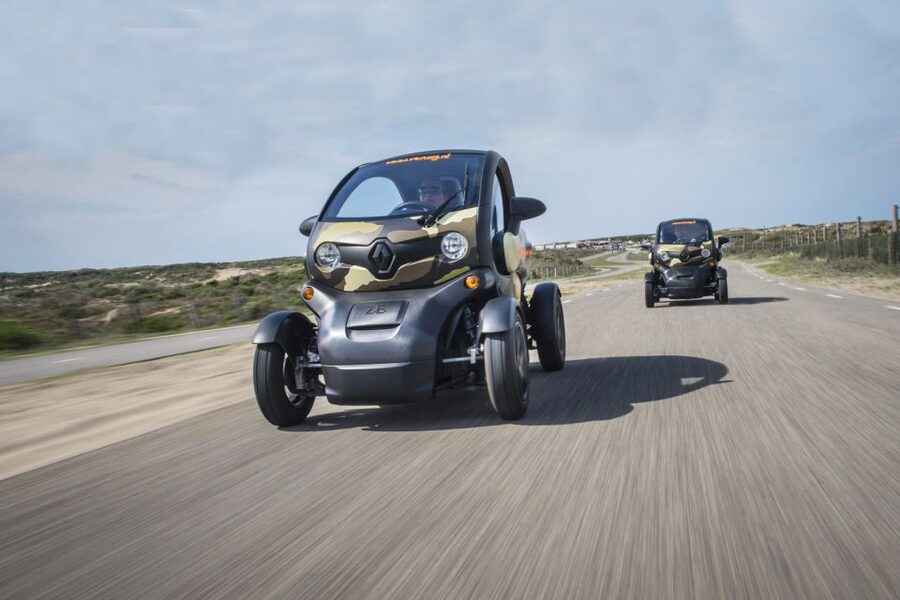 Lisse: Drive-it-Yourself Electric Dune & Beach Audio Tour - Driving the electric Renault Twizy