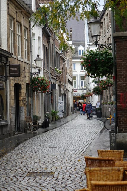 Maastricht: Day trip from Amsterdam with 3 country point - Key points to know before booking