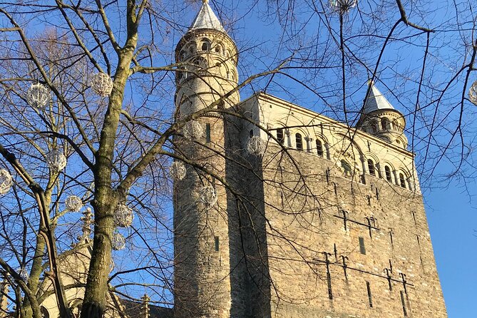 Maastricht Privat Sightseeing City Walk - Starting at Theater aan het Vrijthof