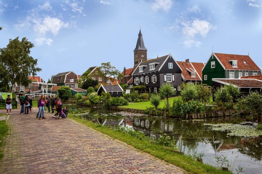 Marken, Volendam and Edam: Private Full-Day Tour - What $340 per person really buys