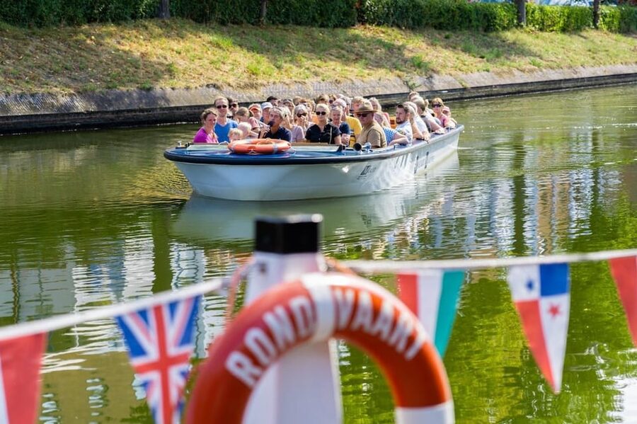 Middelburg: City Canal Cruise - Is $17 a fair price?