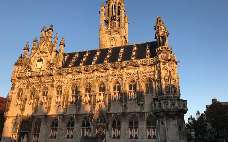 Middelburg: Guided Tour Townhall - See the late Gothic town hall from the inside