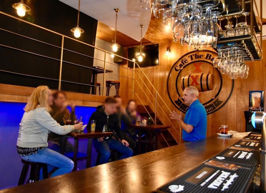 Mike Tyson inspired cannabis tour PRIVATE - Coffee shop etiquette and the smoking break