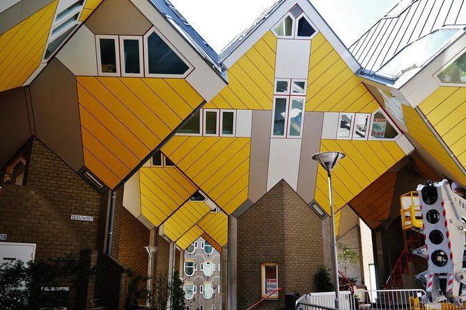 MUST DO: Rotterdam highlights & history with a local guide - Why Rotterdam works so well for a walking tour
