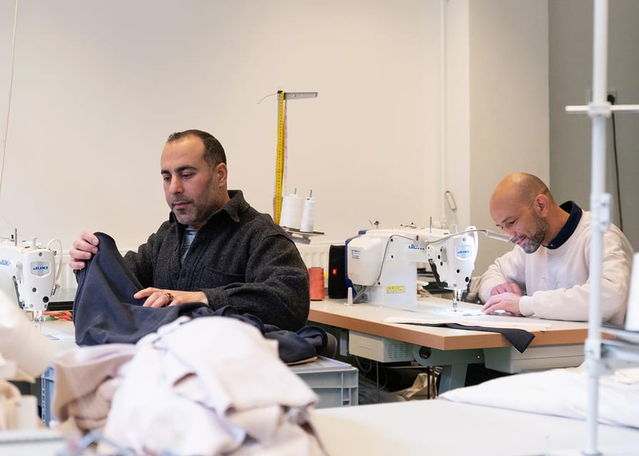 New Optimist: Atelier Visit & Shopping tour - At Rombout Hogerbeetsstraat 109, start with the flag