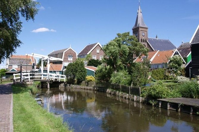 Off the beaten paths Dutch Country Side Private Tour in Jaguar - Volendam brings the old fishing-village feel