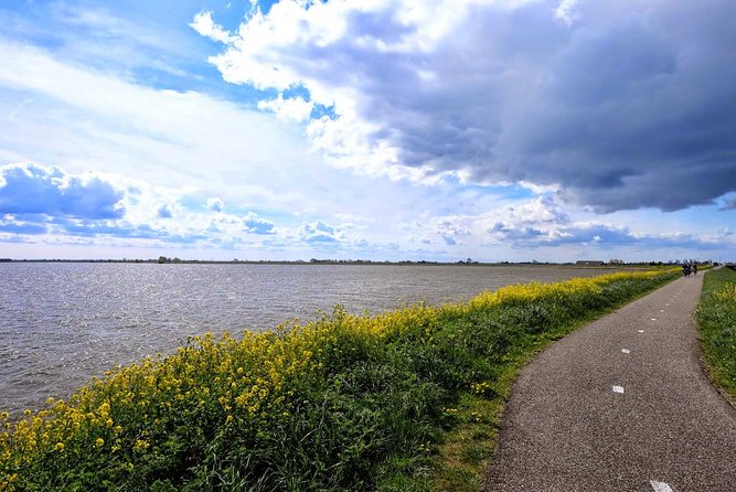 Off the Beaten Paths Dutch Landscape Private Tour 1/2 day Jaguar - Simonehoeve: cheese, clogs, and a useful break