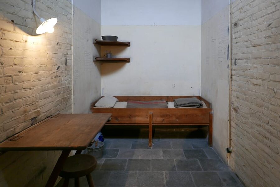 Oranjehotel World War II Prison Entrance Ticket - Is $15 good value?