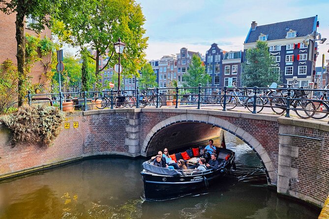 Private 90 Minute Amsterdam Canal Belt Exploration Cruise - Key Things to Know Before You Book