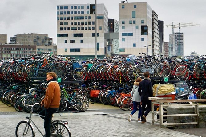 Private Amsterdam Bike Tour with a local guide (also for families) - The old Jewish synagogue and Amsterdam’s wartime story