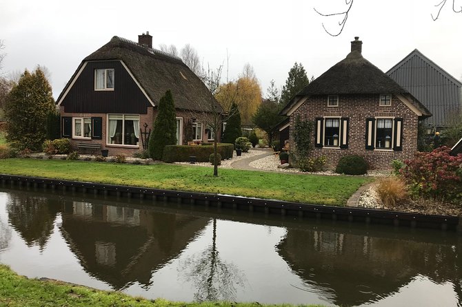 Private Daytrip Giethoorn and Windmills of Zaanse Schans from Amsterdam - Should you book the Zaanse Schans and Giethoorn tour?