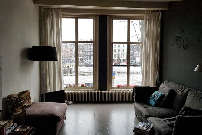 Private Dutch Pancake Cooking Class in an Amsterdam Canal Home - Why the canal setting adds value