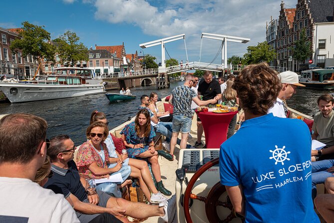 Private Haarlem Canal Cruise with Captain (Electric Boat) - Who Will Enjoy This Haarlem Cruise Most