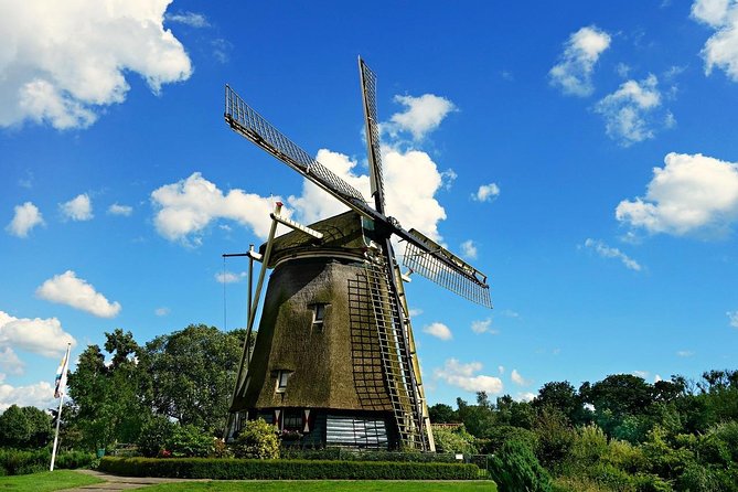 Private Half-Day Sightseeing Tour in Amsterdam - The driver makes or breaks the experience