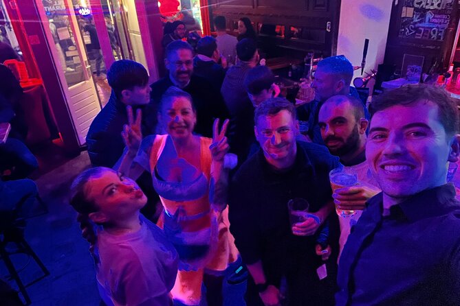 Private Hostess Bar Tour in Amsterdam Red Light District (3h) - Why the private format matters