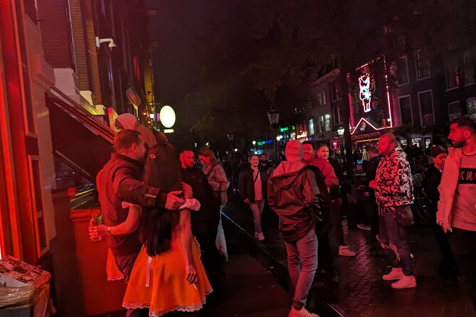 Private Hostess Bar Tour in Amsterdam Red Light District (3h) - Practical tips for a smoother evening