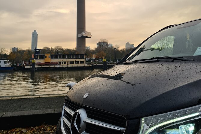 Private Minivan Transfer from Rotterdam - Adding Delft for a more personal trip