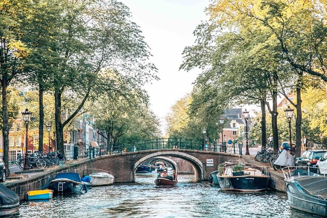 Private Romantic Canal Cruise Amsterdam with Bubbly and Snacks - The Golden Belt and the homes of Amsterdam’s merchants