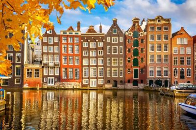 Private Roundtrip Transfer Schiphol Airport to Amsterdam