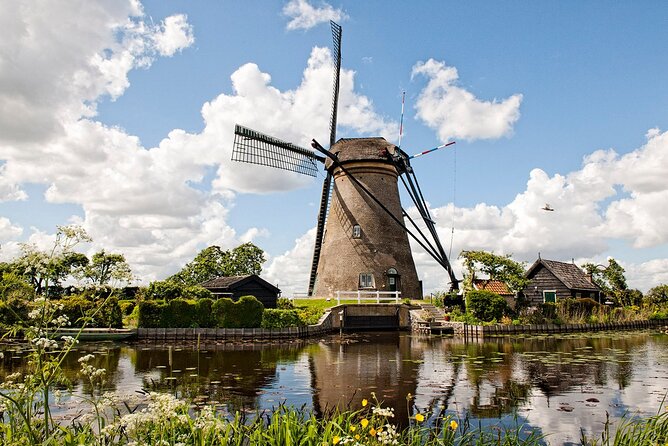 Private tour from Rotterdam to Windmills of Kinderdijk & Gouda Cheese Experience - What the private ride changes