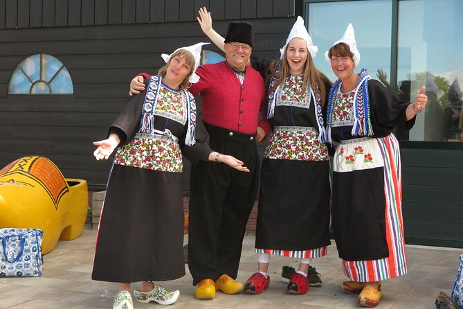 Private Tour of Simonehoeve Cheese Farm and Clog Factory - What the private format really adds