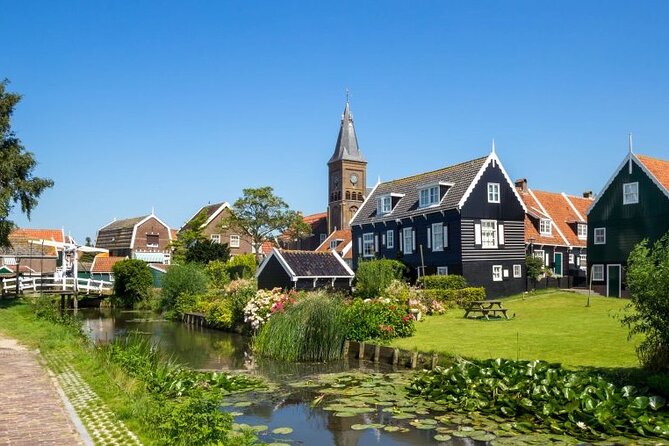 Private Tour to Giethoorn with boat and Zaanse Schans windmills - Two Dutch icons in one long day