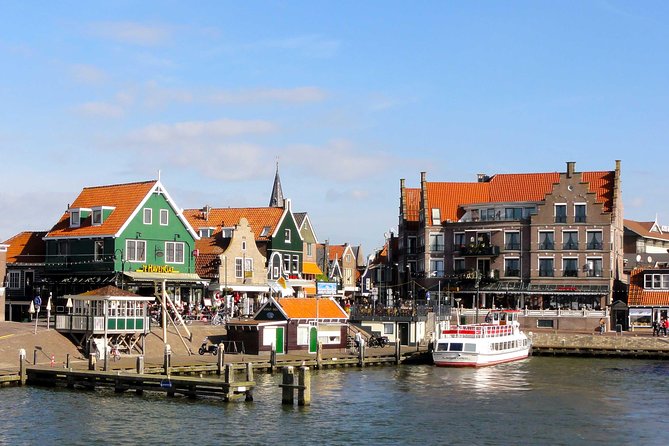 Private Tour Zaanse Schans Windmills and Volendam in Jaguar - A quick view of Magere Brug
